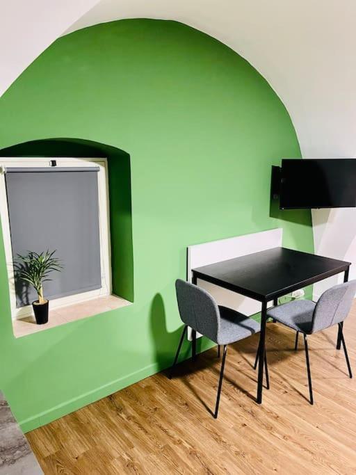 Suite169 La Nicchia In Centro Bari Bagian luar foto